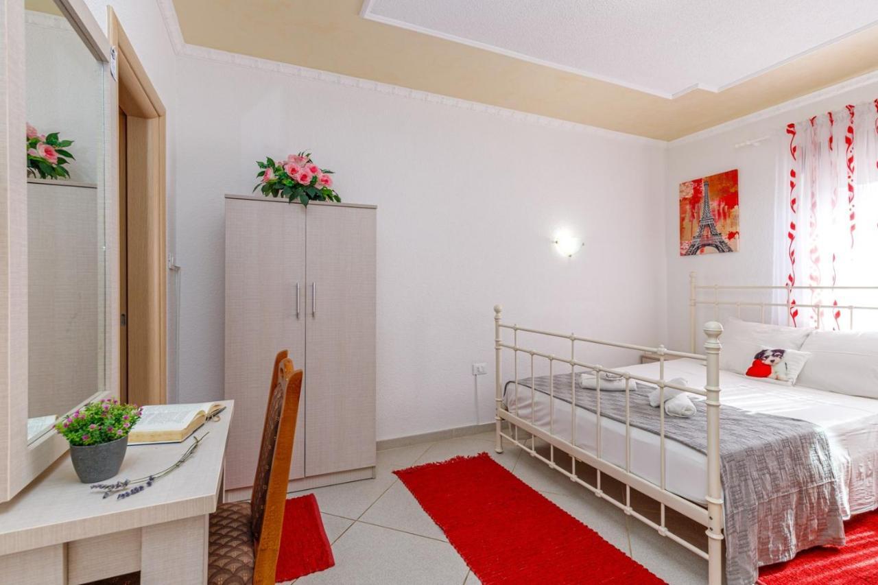 Genoa Rooms 波雷奇 外观 照片